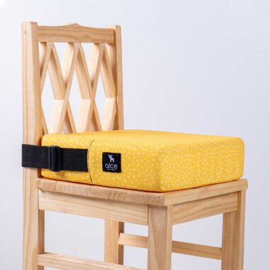 Assento de Alimentação (elevação) e Cinto Amarelow