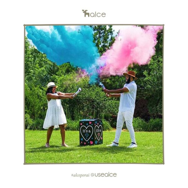 Decoração criativa para chá revelação com cores neutras e detalhes delicados.