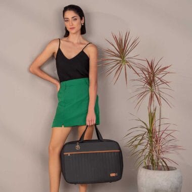 Mala Maternidade Coleção Cores - Preto e Caramelo