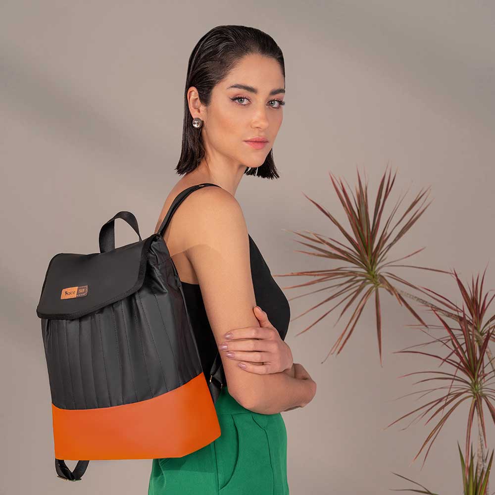 Mochila Maternidade Coleção Cores - Preto e Laranja - Imagem 7