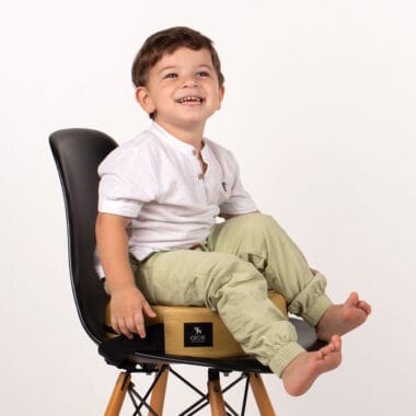 Assento De Alimentação Redondo E Cinto Mostarda