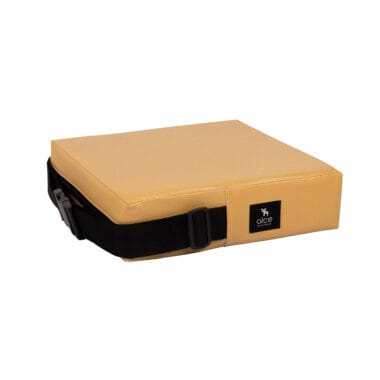 Assento de Alimentação Quadrado e Cinto Mostarda