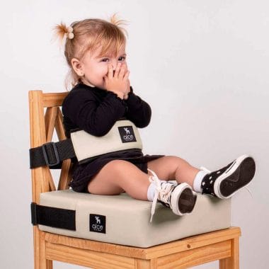 Assento de Alimentação Quadrado e Cinto Nude