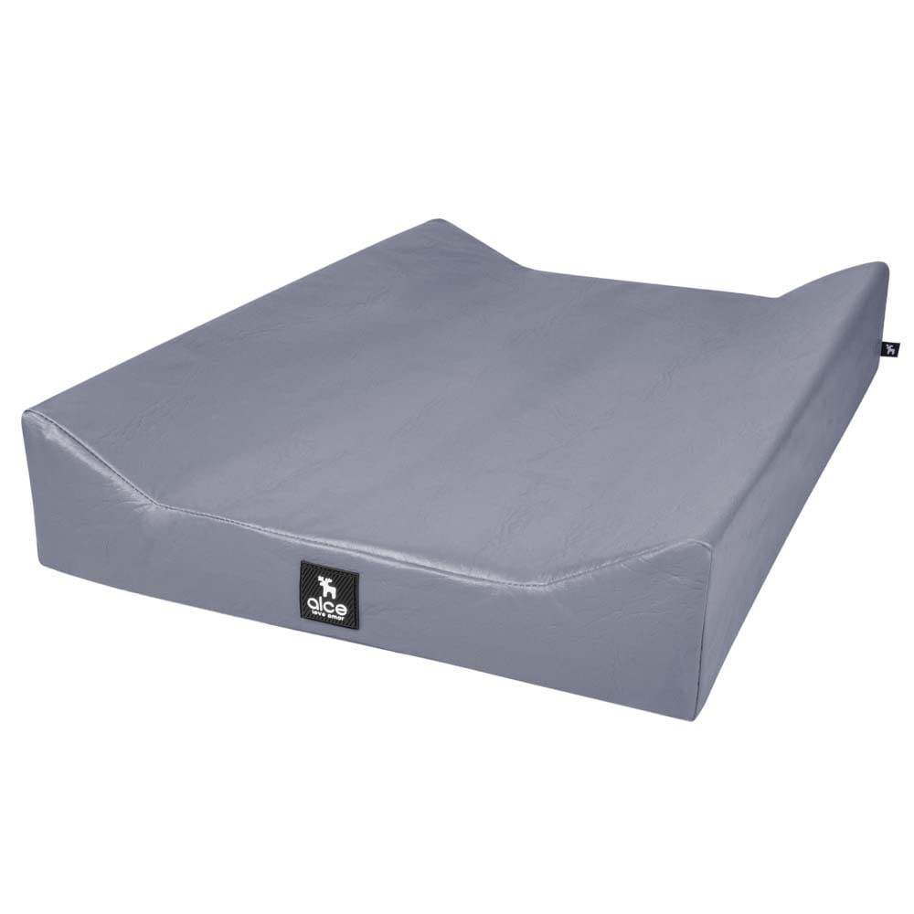 Garanta conforto e proteção na hora da troca com este trocador de cômoda para bebês, perfeito para o quarto infantil.