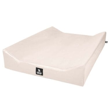 Facilite o cuidado com seu bebê com um trocador de cômoda para bebês seguro, confortável e ideal para manter a higiene.