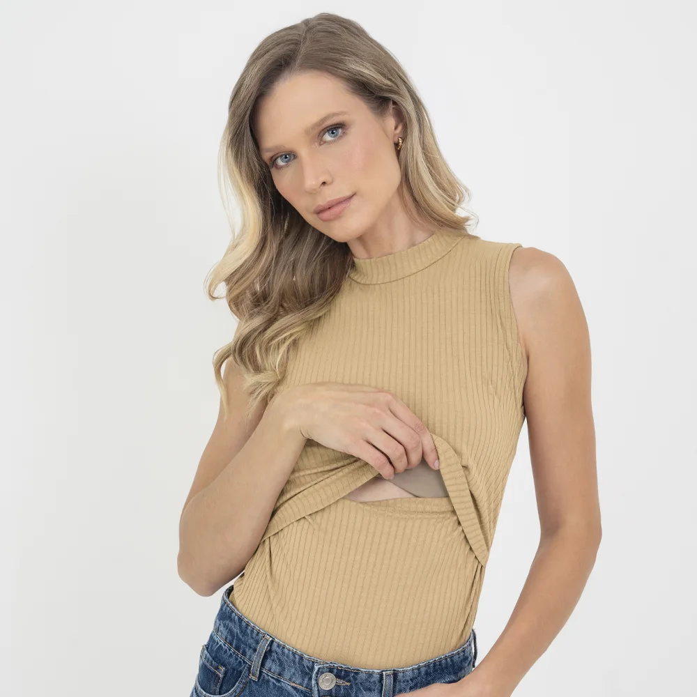 Regata Amamentação Caramelo com acesso ao seio para amamentar. Ideal para gestação e Amamentação com Modelagem que adapta-se ao crescimento da barriga